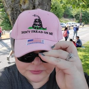 Meet your Posher, Laura